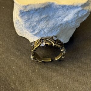 Vintage Maple Leaf Ring with Two-Tone Gold Finish