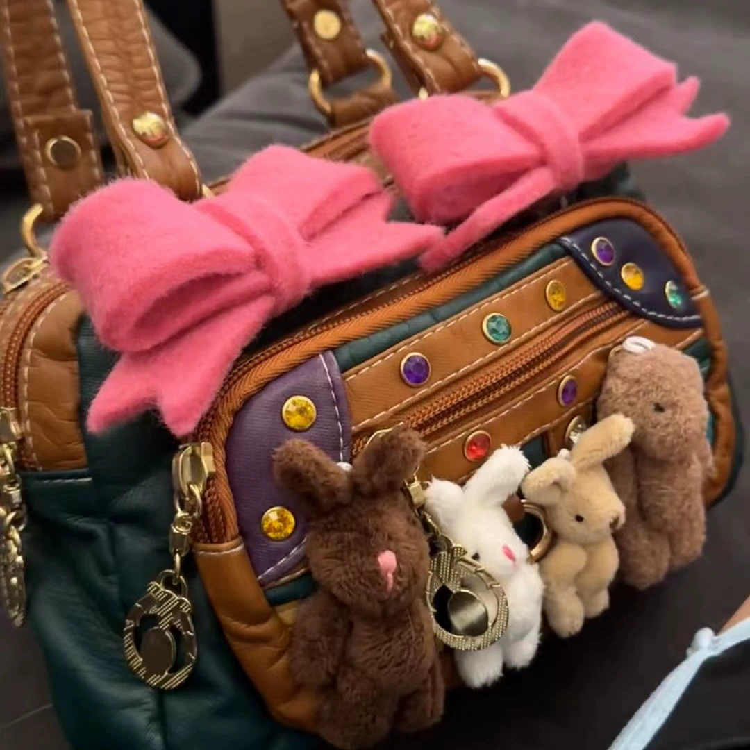 Vintage retro shoulder bag with butterfly and bunny motifs for Y2K style 5
