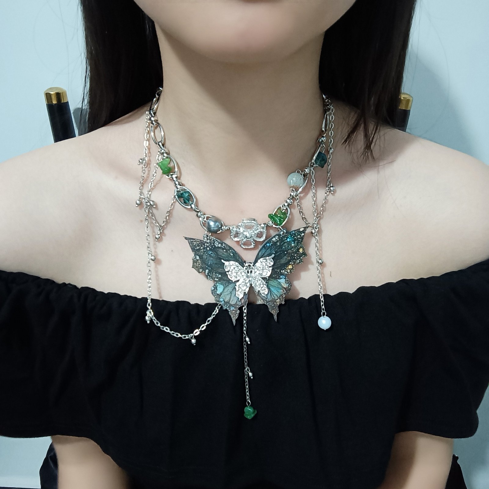 Y2K retro irregular beaded tassel butterfly choker on a model 3