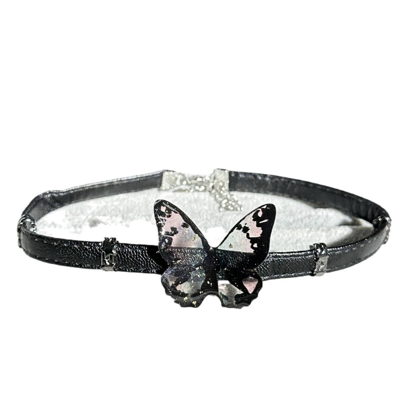 Butterfly tassel leather choker on model, showcasing cool summer style 5